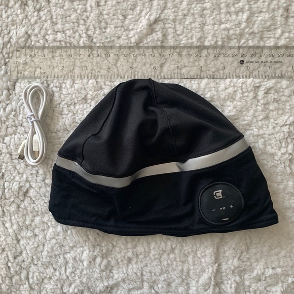 🎉 Bluetooth sports hat NWT - Picture 3 of 4